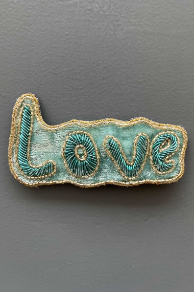 Broche Love