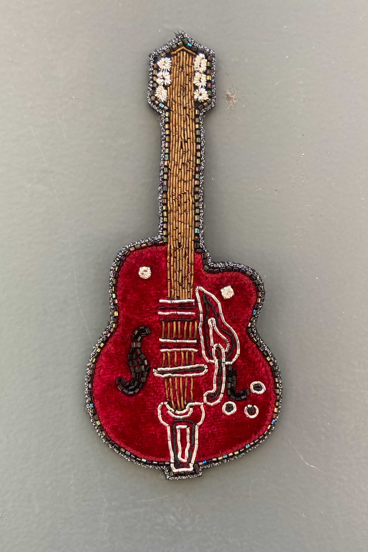 Broche Guitar