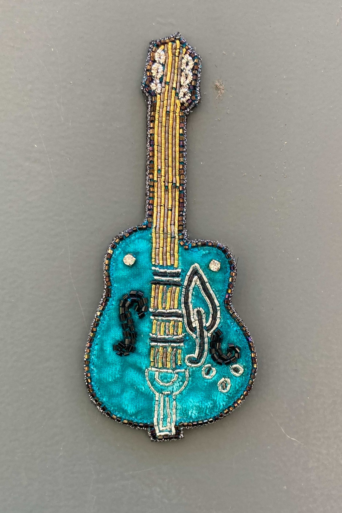 Broche Guitar